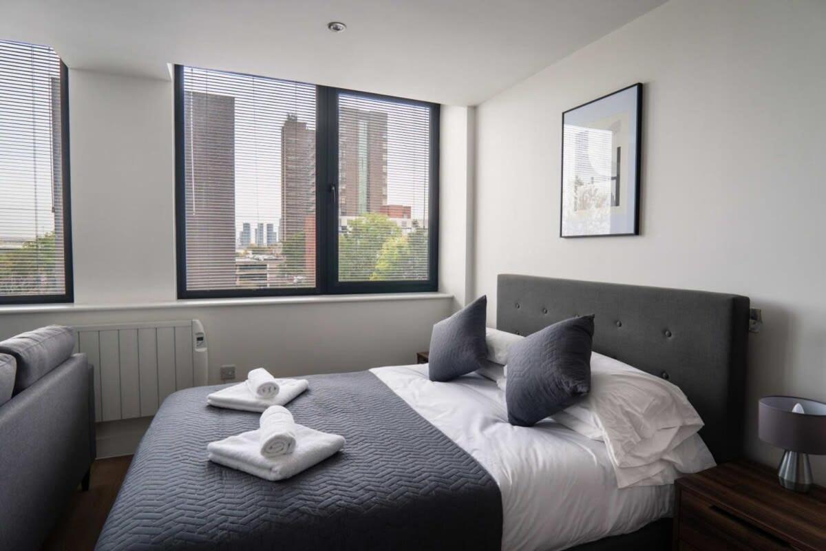 Stay Zeni, Alexandra Rise Manchester Chic Studio ภายนอก รูปภาพ