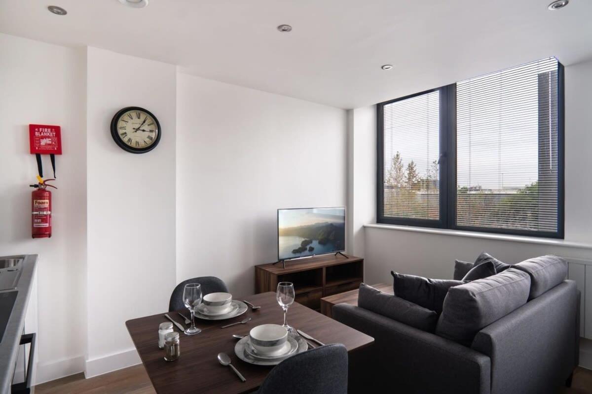 Stay Zeni, Alexandra Rise Manchester Chic Studio ภายนอก รูปภาพ