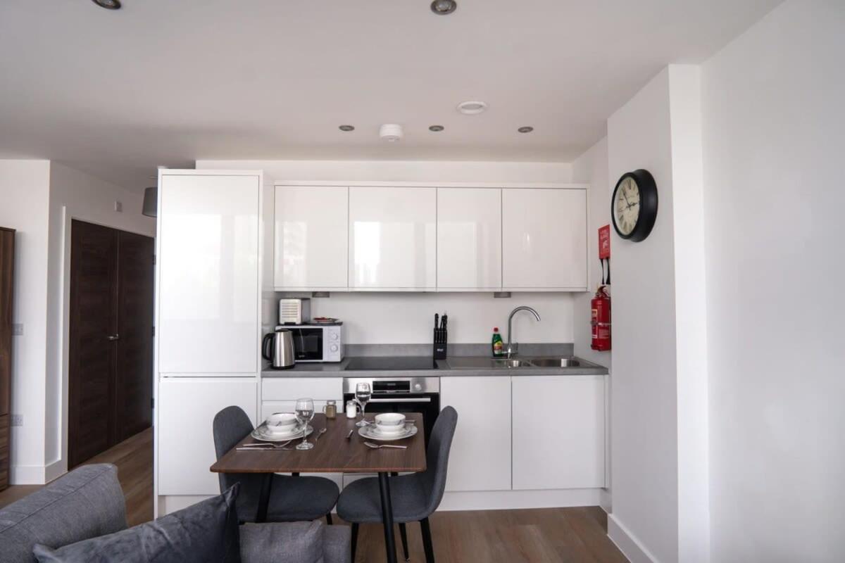 Stay Zeni, Alexandra Rise Manchester Chic Studio ภายนอก รูปภาพ